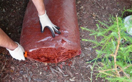 Landscape Mulch Calculator – How Much Mulch Do I Need? (Bags & Bulk!)